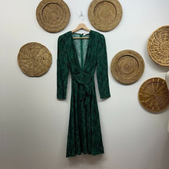 NEW $249 Fame & Partners Green Deep Cut Snake Print Leuven Midi Dress 6 - Picture 2 of 7